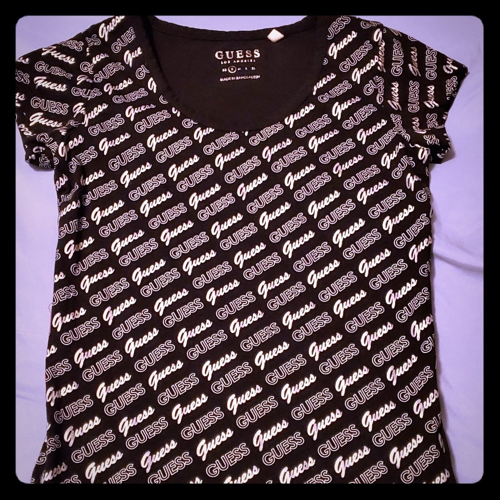 Guess Scoop Neck Tee